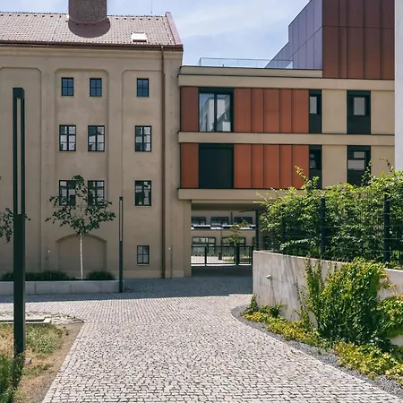 With Balcony & Parking - Nusle Brewery *